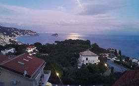 Mansarda a Noli e Spotorno